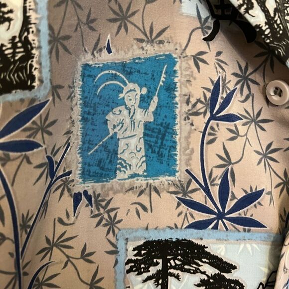 Men’s EUC Authentic Shaolin Button down. Size Medium. - Picture 2 of 9